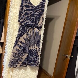 Enfocus Studio Women's Midi Dress. Size 6.